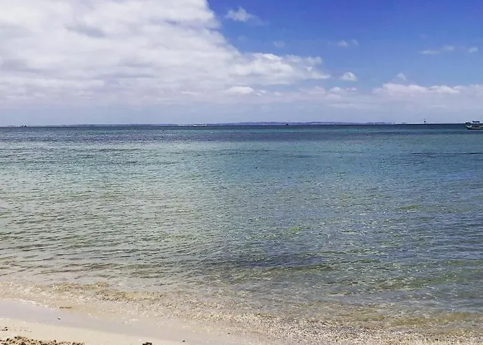 Our Little Tootgarook, 2 Min Walk To The Beach